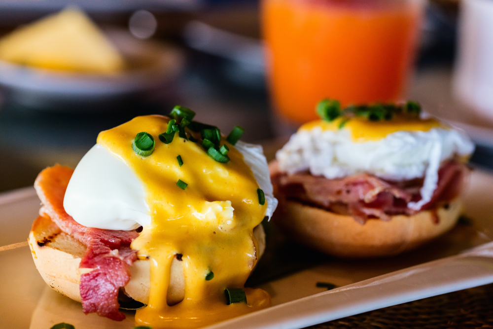 The menus at these establishments, including breakfast items and coffee drinks