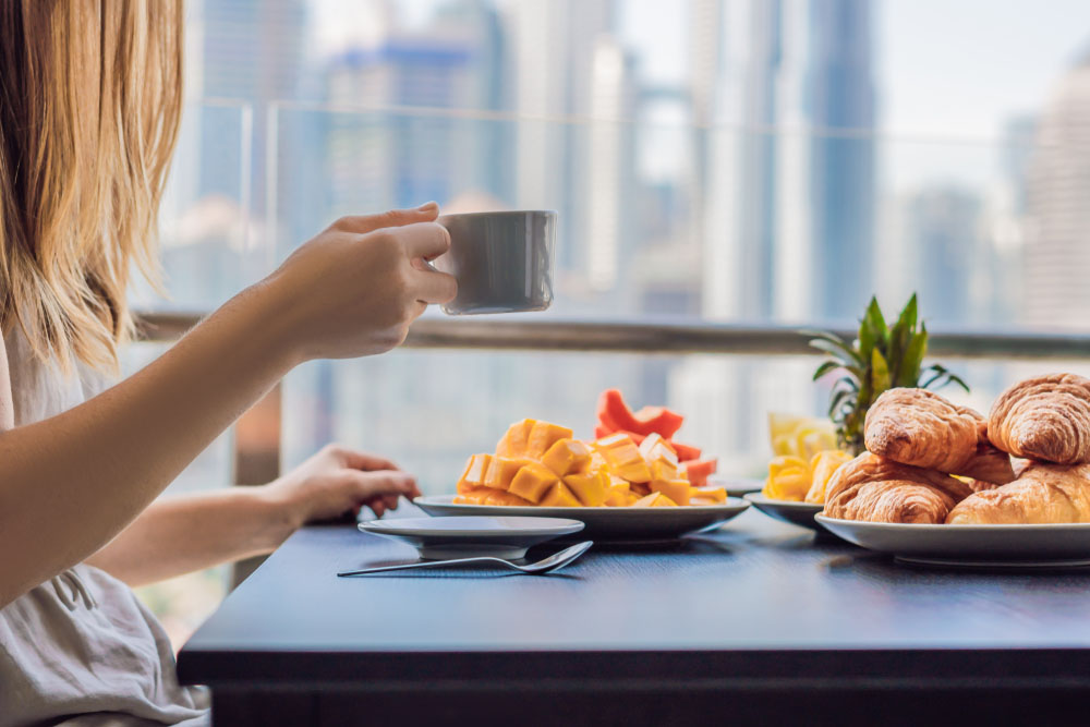 What are the benefits of eating a continental breakfast?